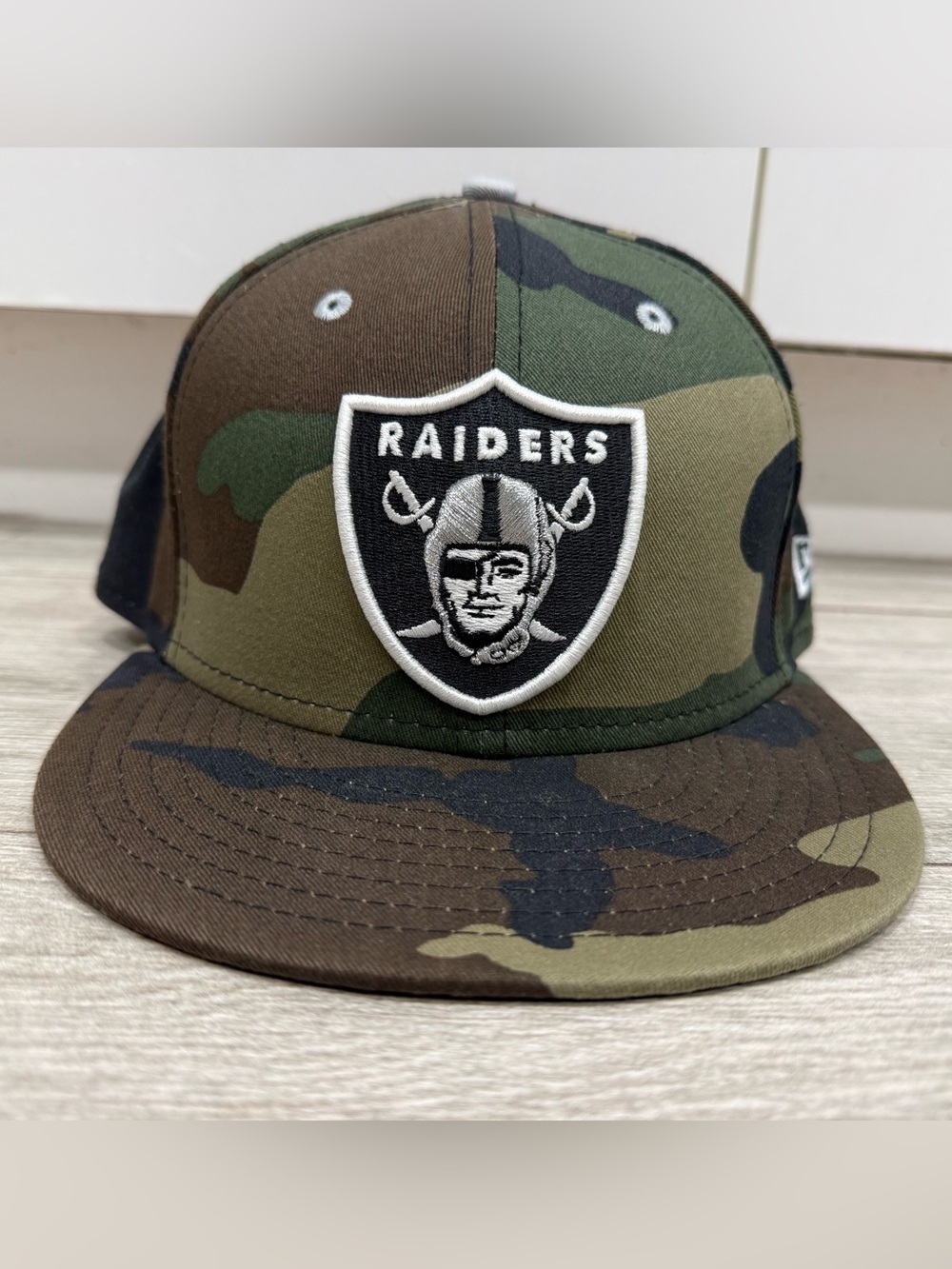 Las Vegas Raiders New Era 59Fifty Camo Camouflage Fitted Oakland LA Sz 7 3/8
